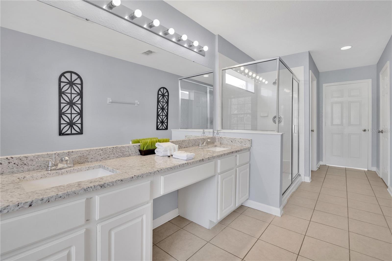 Image 19 of 43 For 7801 Basnett Circle