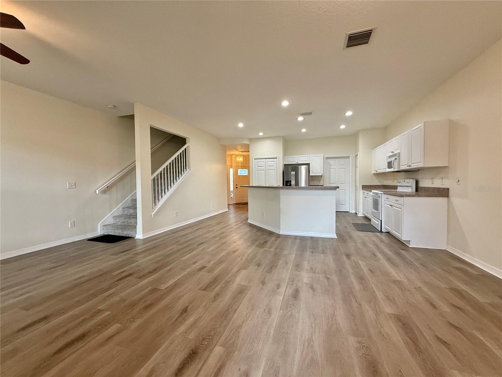 Image 10 of 38 For 4052 Alan Drive