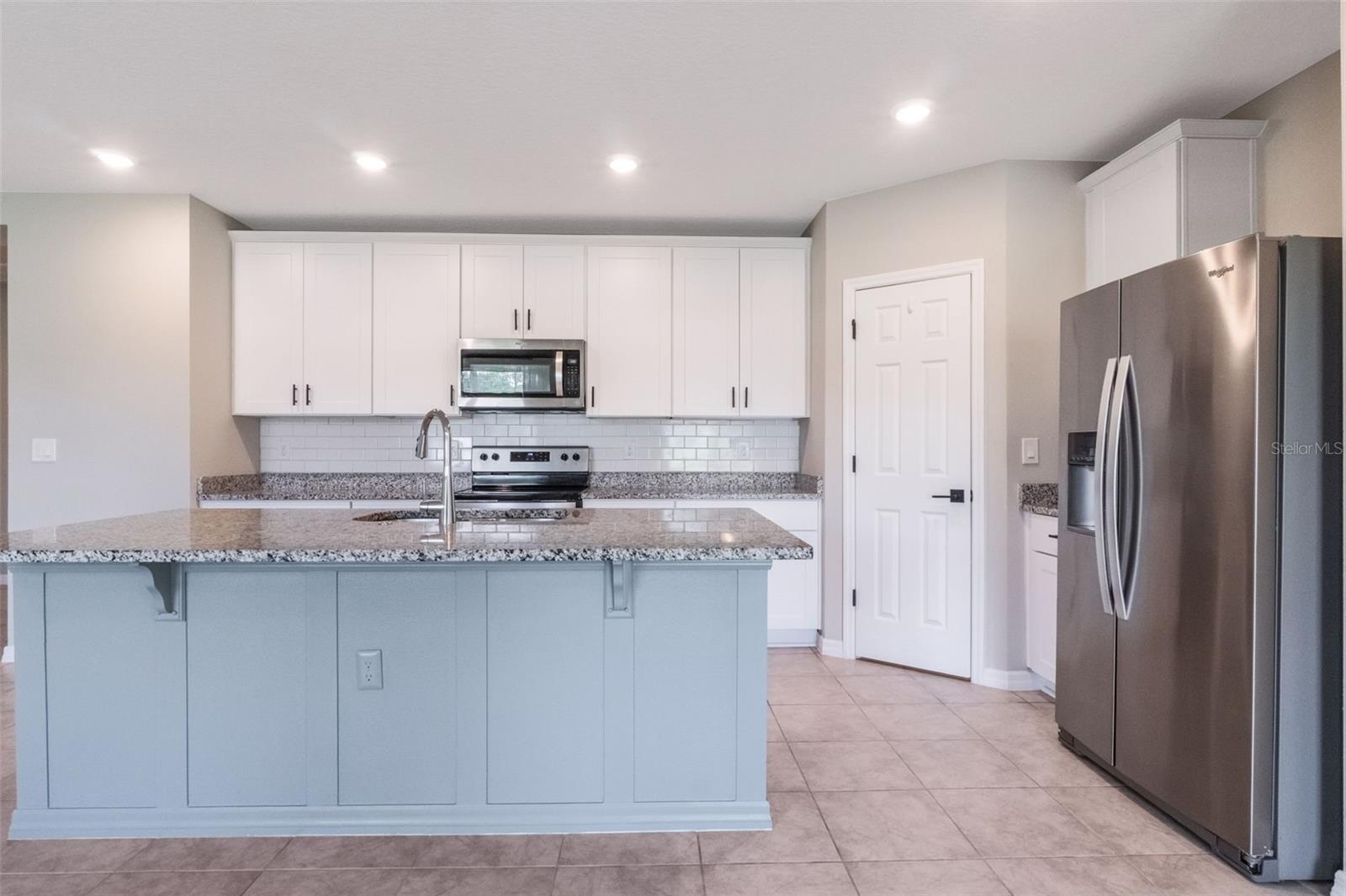 Image 11 of 47 For 512 Vista Villages Boulevard