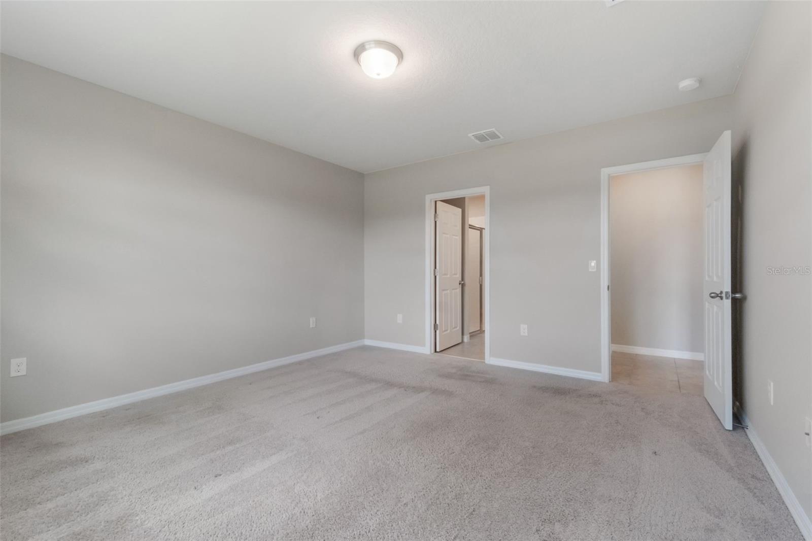Image 13 of 47 For 512 Vista Villages Boulevard