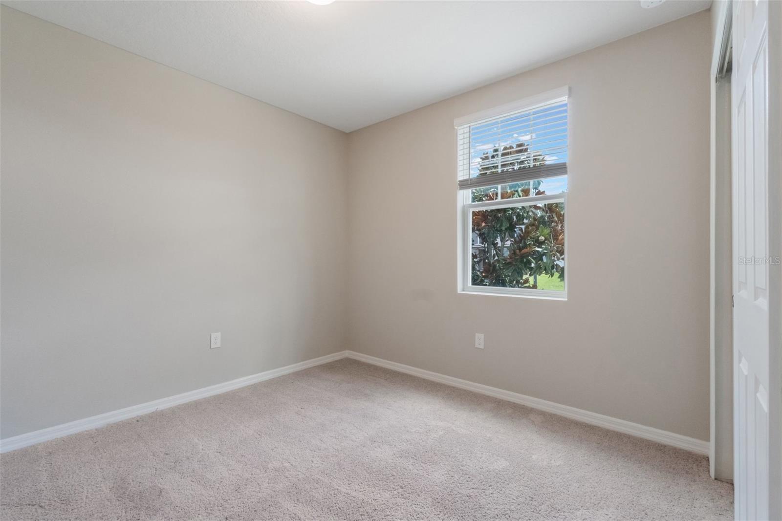 Image 19 of 47 For 512 Vista Villages Boulevard