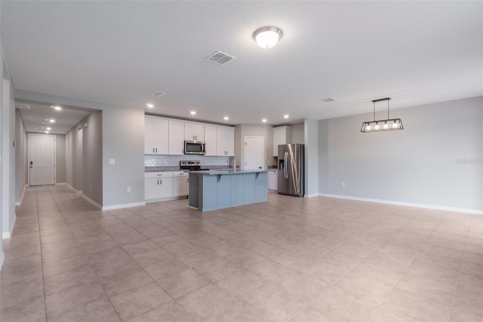 Image 7 of 47 For 512 Vista Villages Boulevard