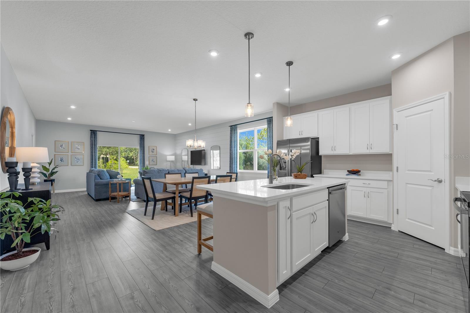 Image 4 of 30 For 421 Shoreview Sands Avenue