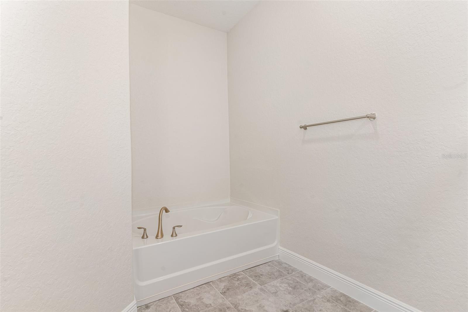 Image 29 of 37 For 4516 2nd Avenue