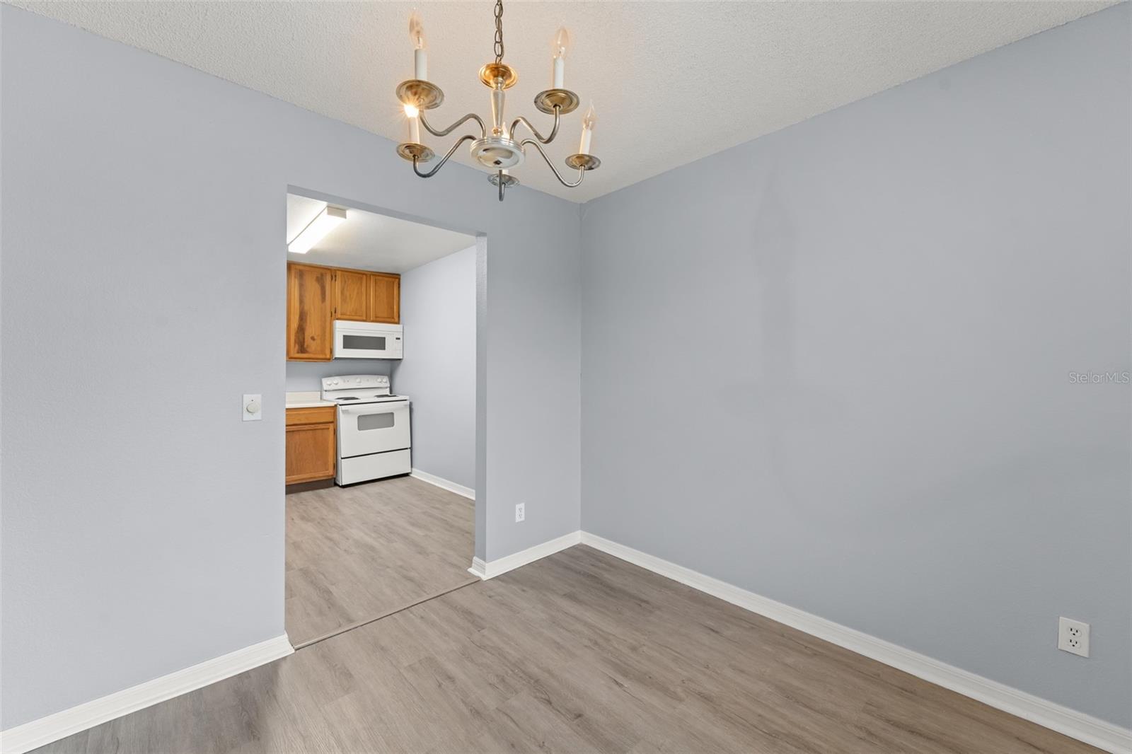 Image 18 of 26 For 4119 Dijon Drive 4119h