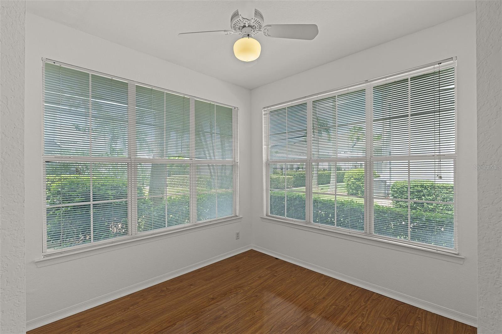 Image 10 of 18 For 5025 Wellington Park Circle 68