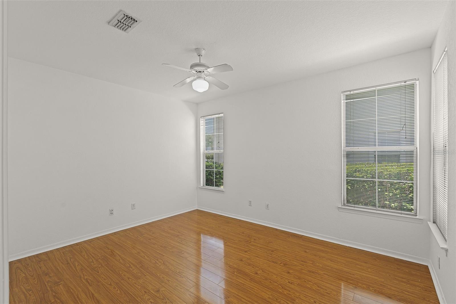 Image 12 of 18 For 5025 Wellington Park Circle 68