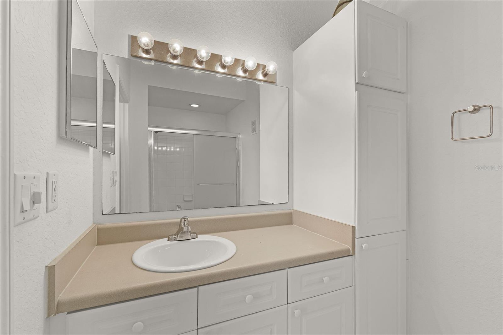 Image 13 of 18 For 5025 Wellington Park Circle 68