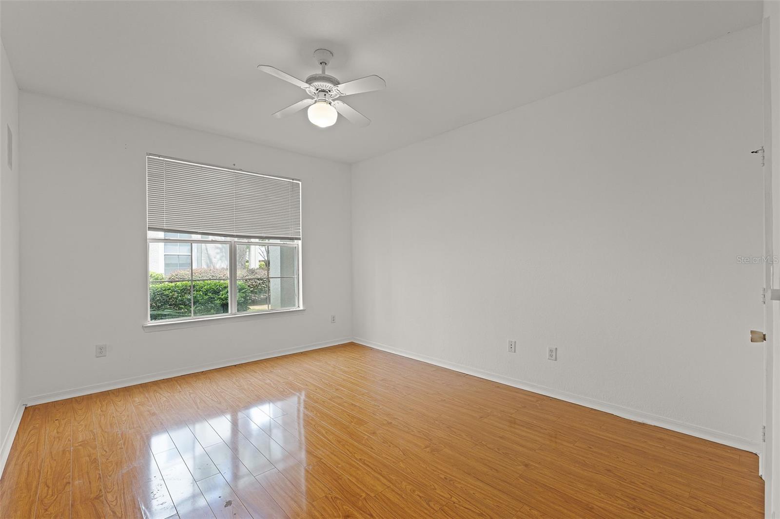 Image 15 of 18 For 5025 Wellington Park Circle 68