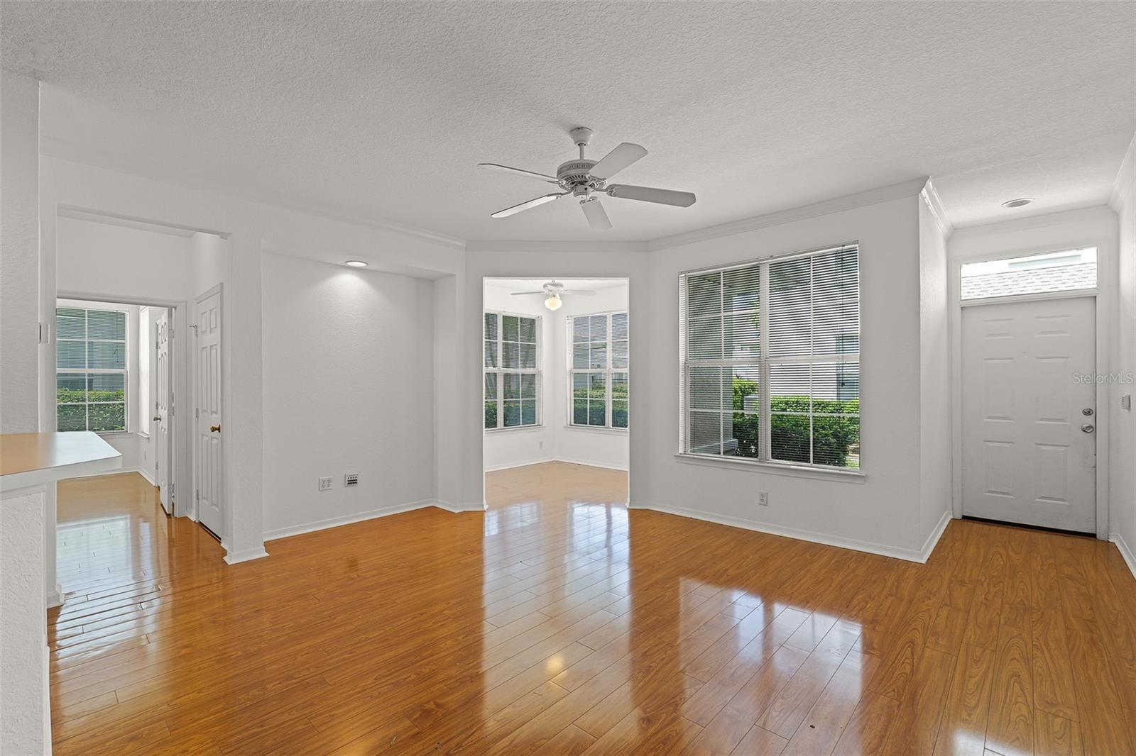 Image 3 of 18 For 5025 Wellington Park Circle 68