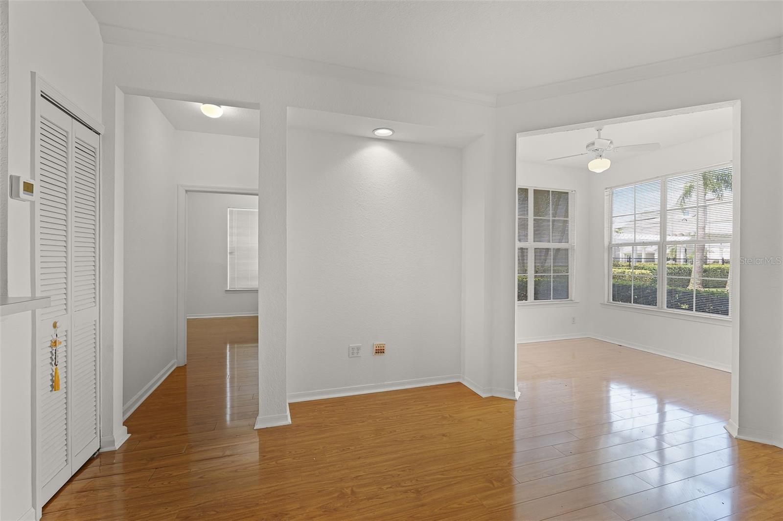 Image 6 of 18 For 5025 Wellington Park Circle 68
