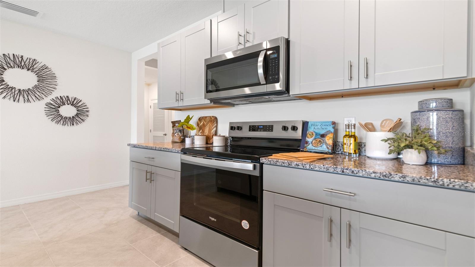 Image 16 of 60 For 1312 Lawndale Court