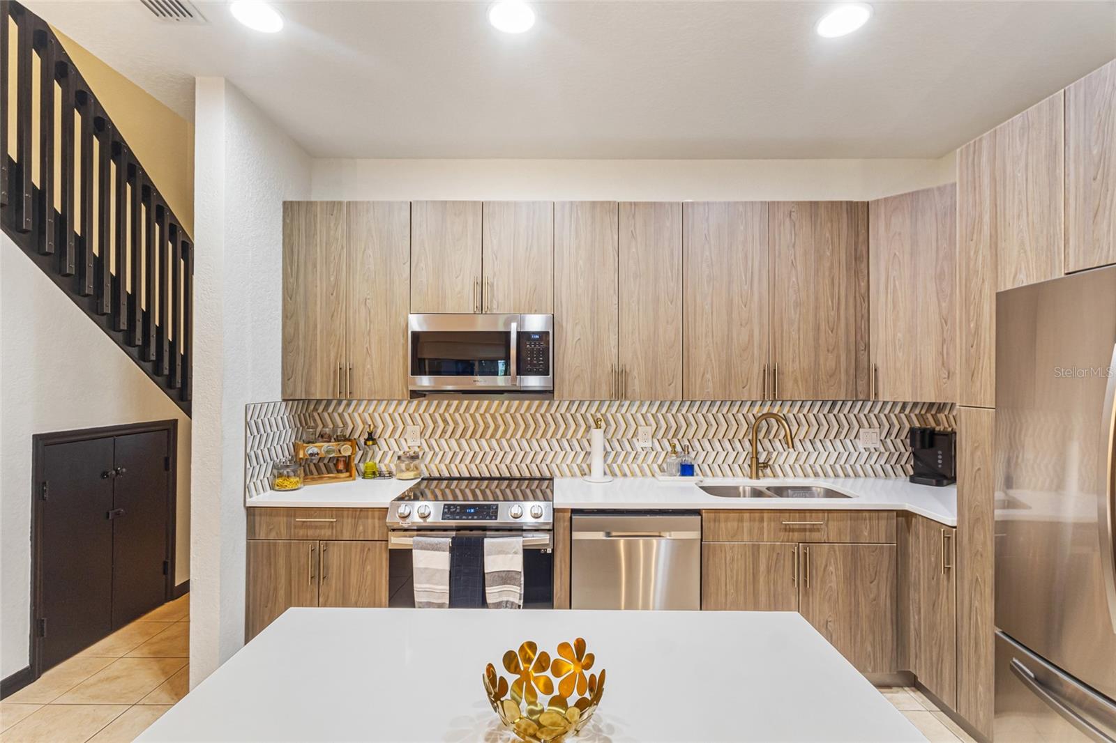 Image 11 of 40 For 2311 Caravelle Circle