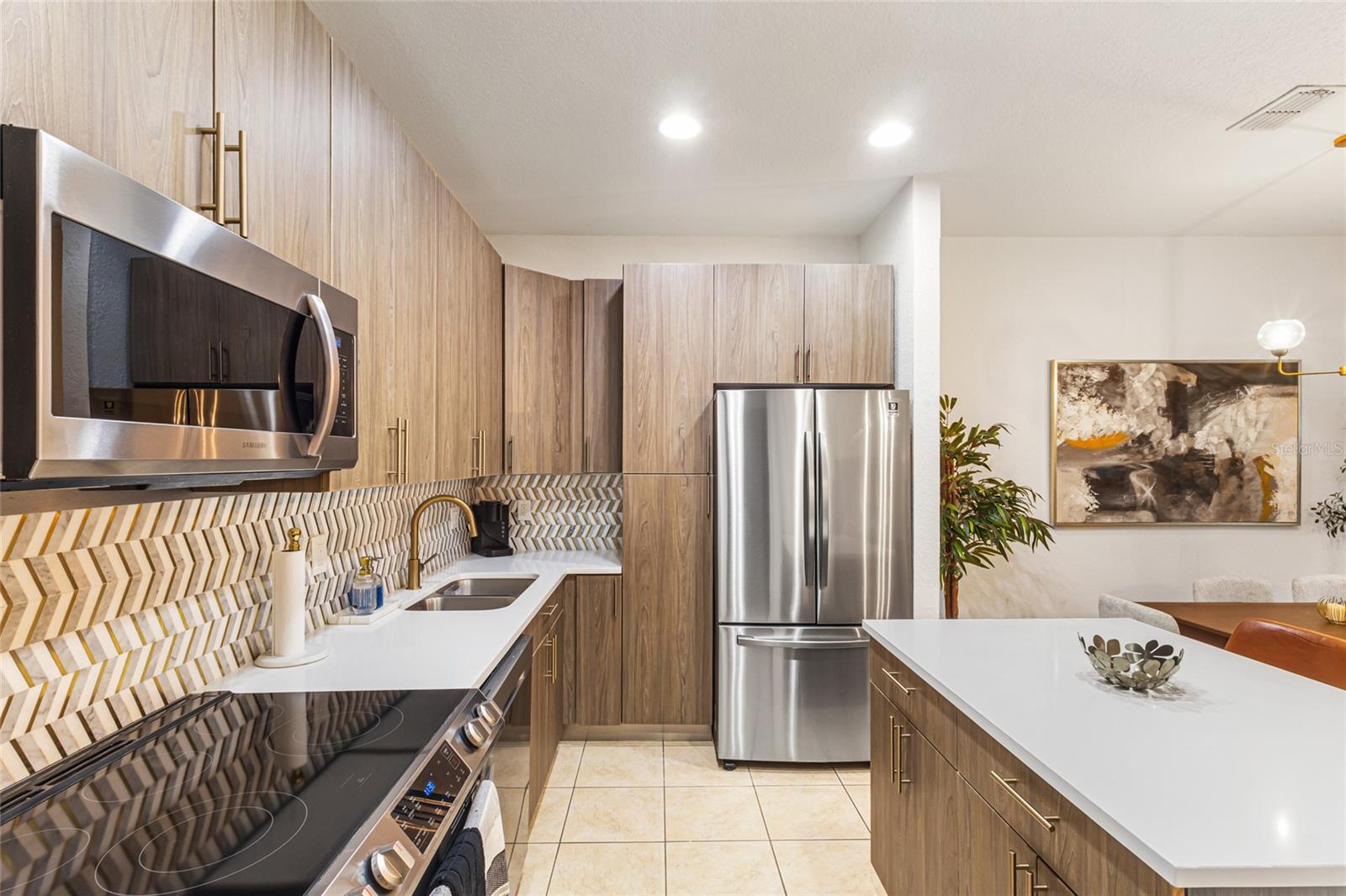 Image 12 of 40 For 2311 Caravelle Circle