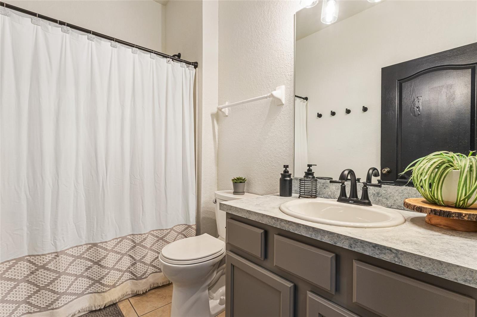 Image 23 of 40 For 2311 Caravelle Circle