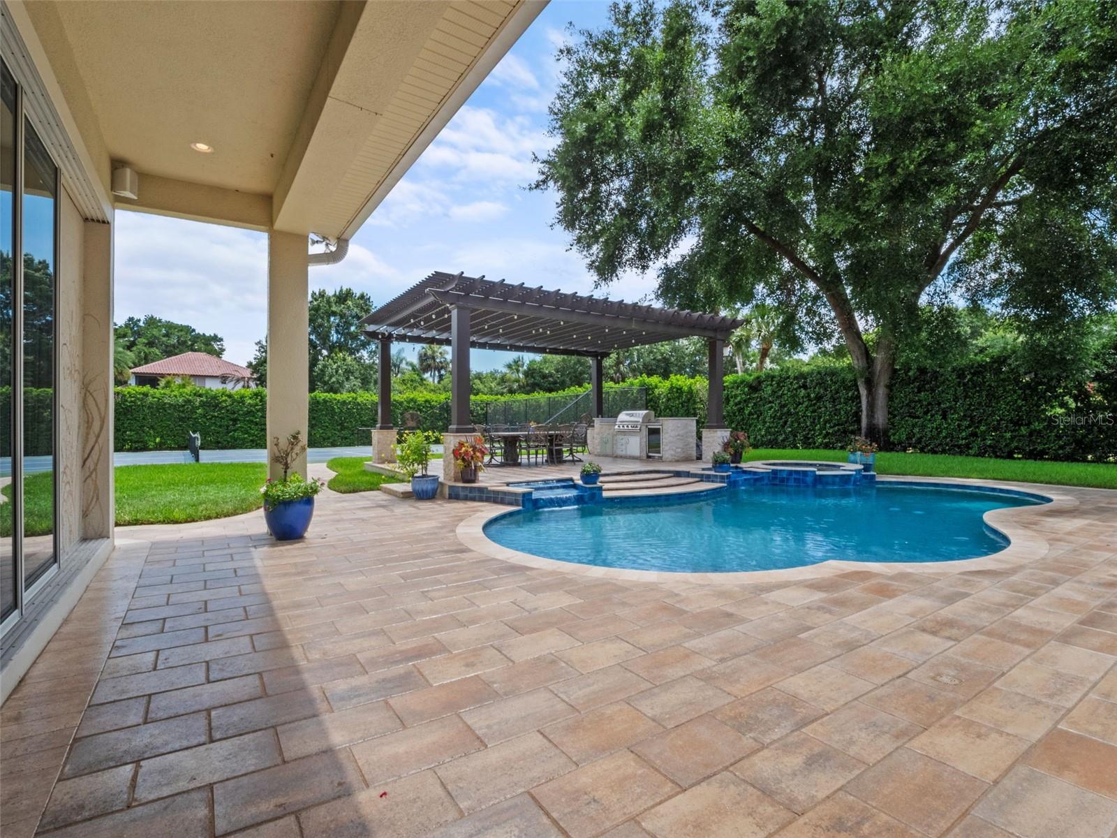 Image 27 of 75 For 7725 Flemingwood Court