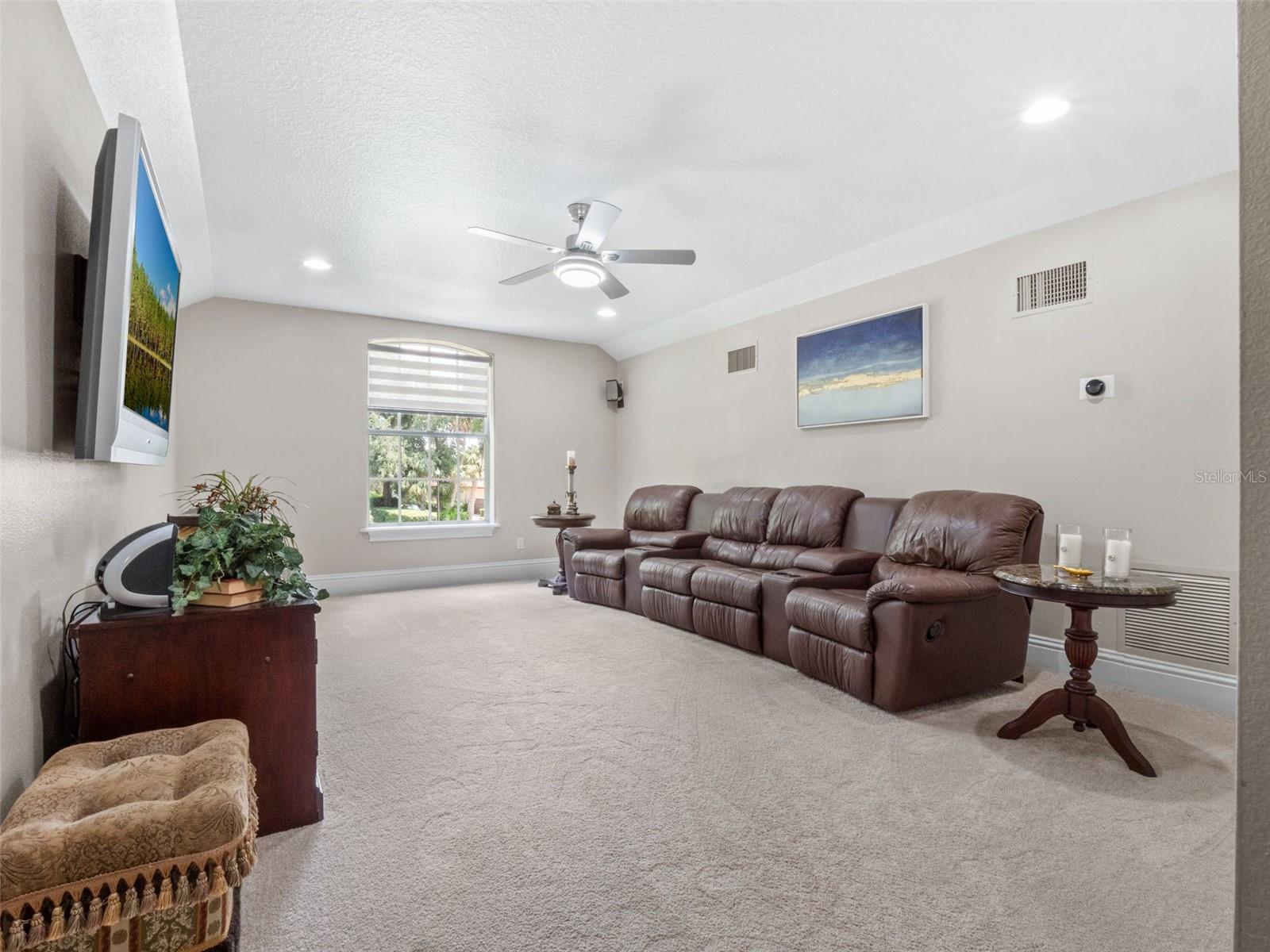Image 54 of 75 For 7725 Flemingwood Court