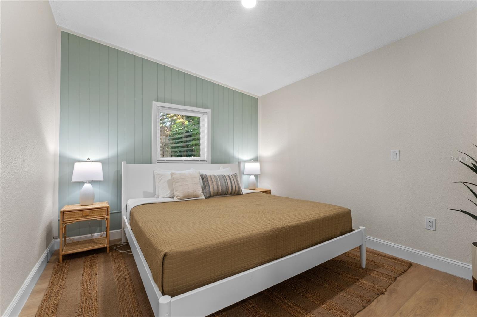 Image 33 of 83 For 637 Orlando Avenue