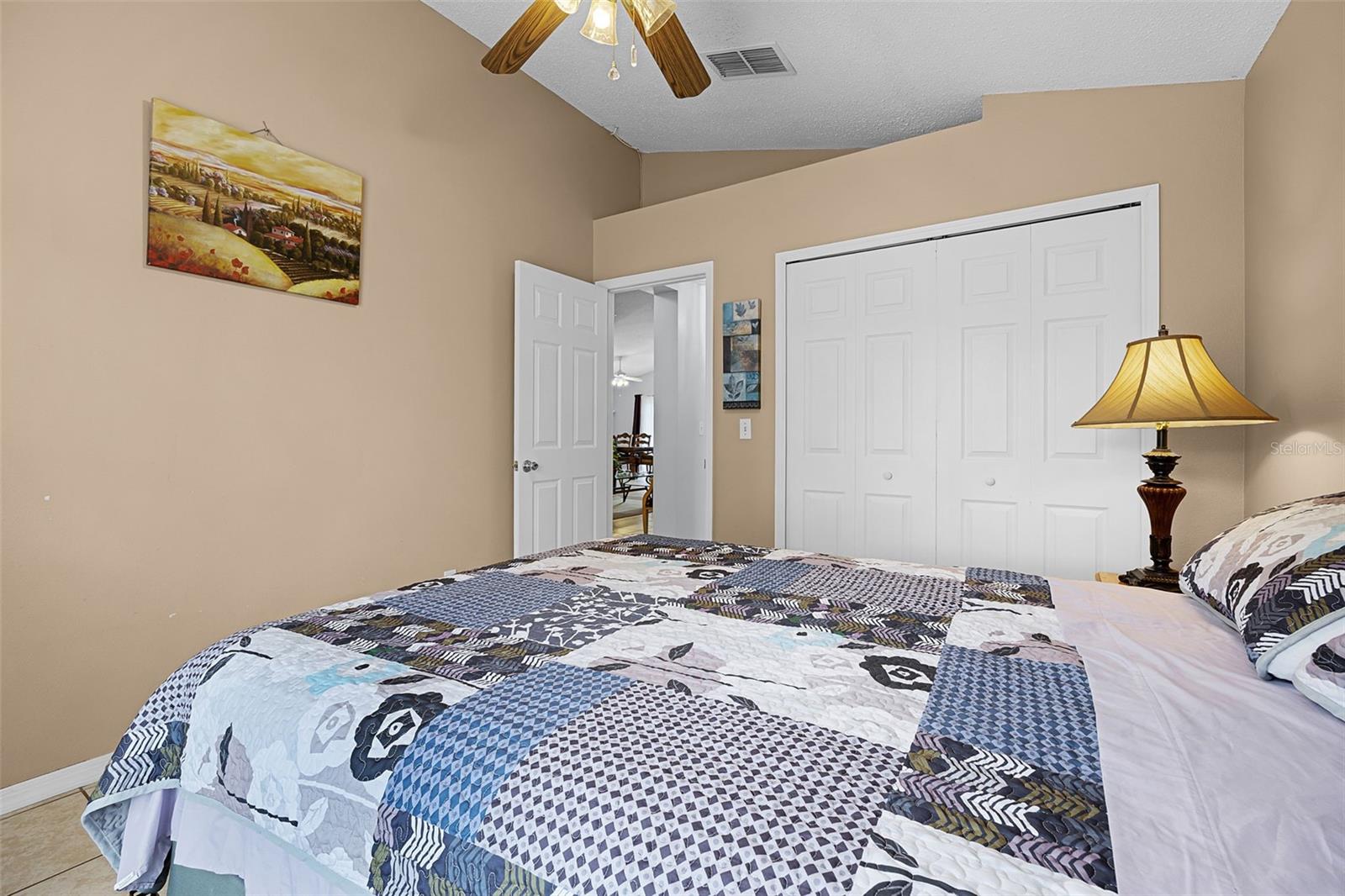 Image 23 of 70 For 527 Durango Loop Street