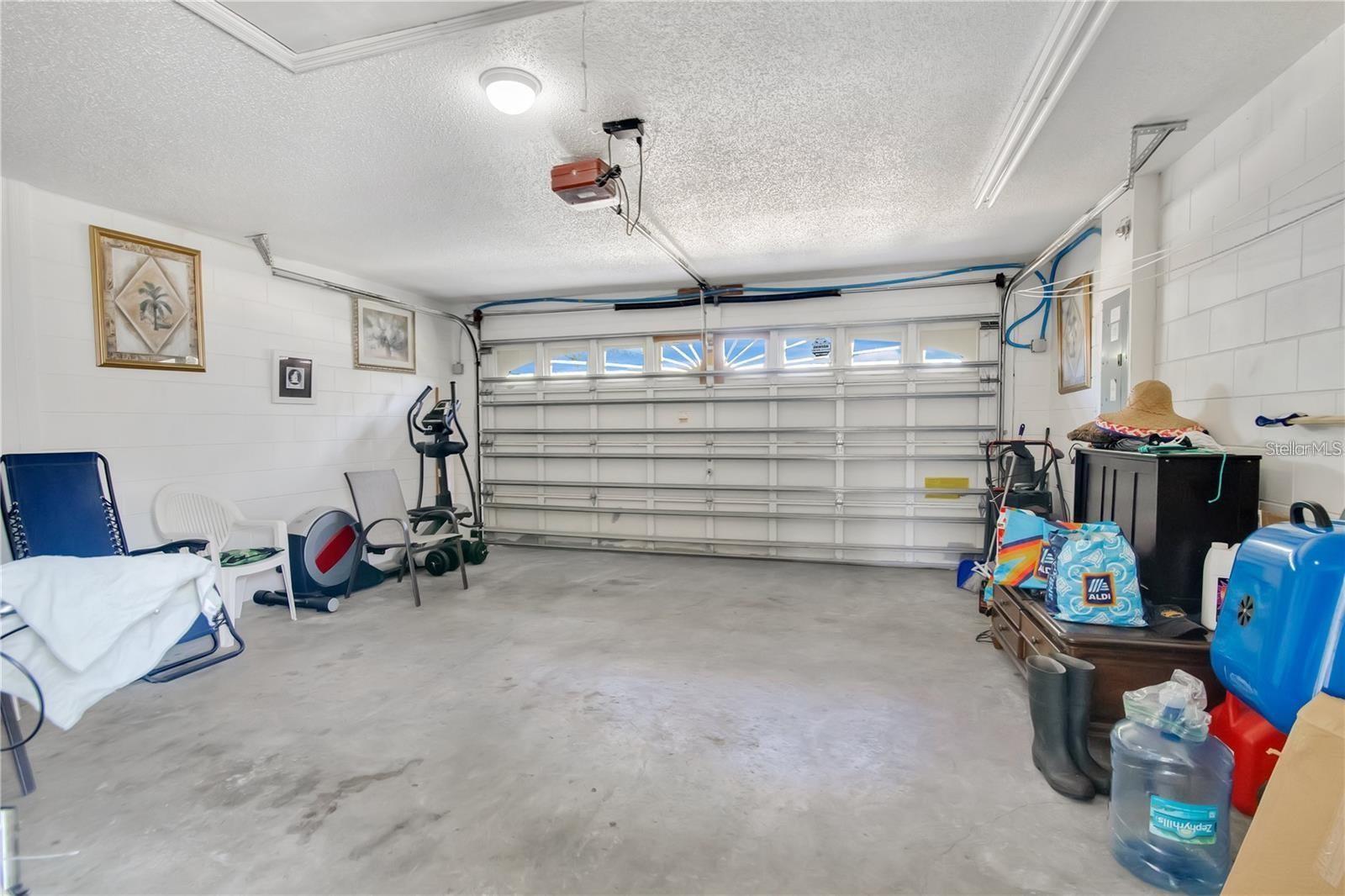 Image 35 of 70 For 527 Durango Loop Street