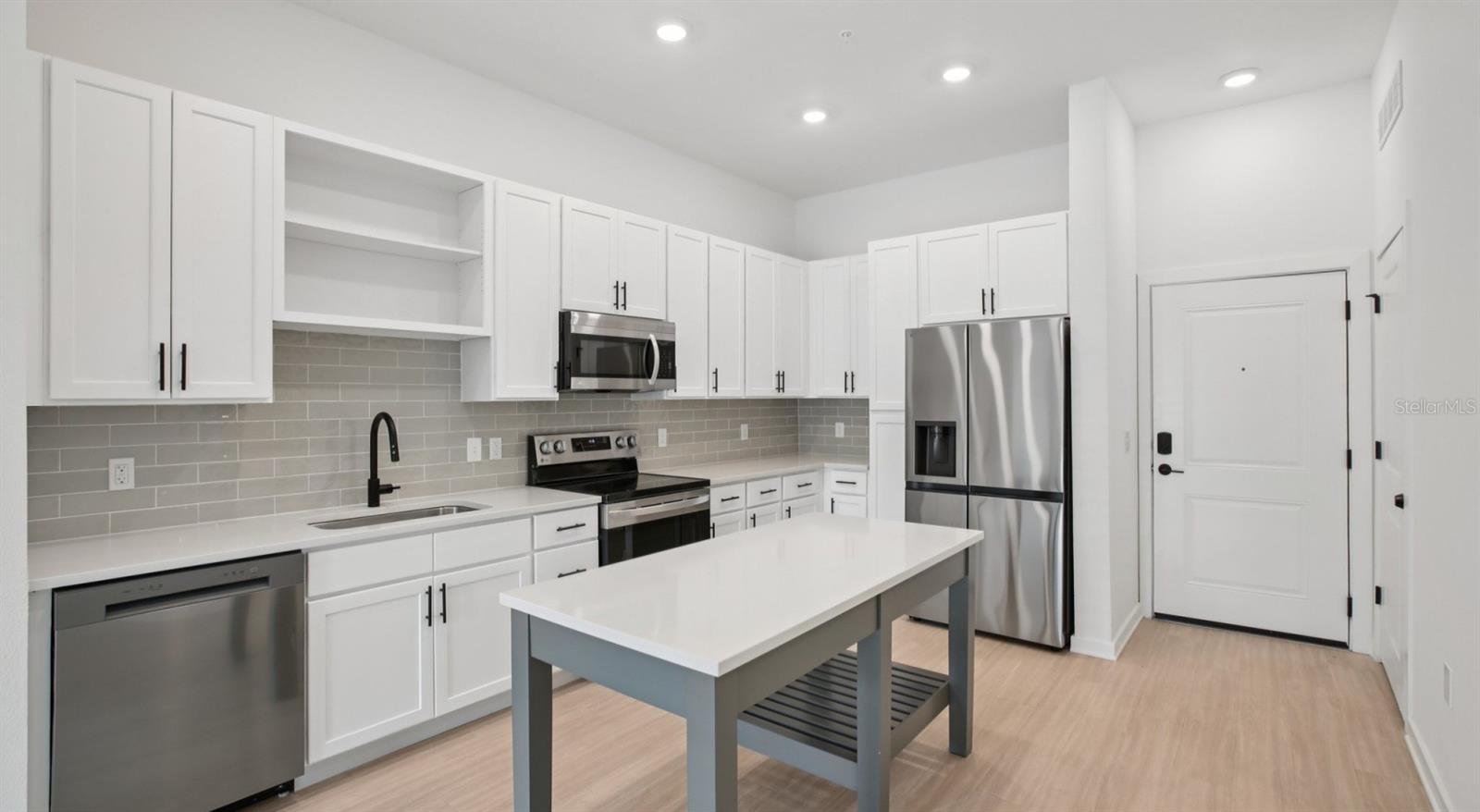 Image 6 of 14 For 6907 Nebraska Avenue B1