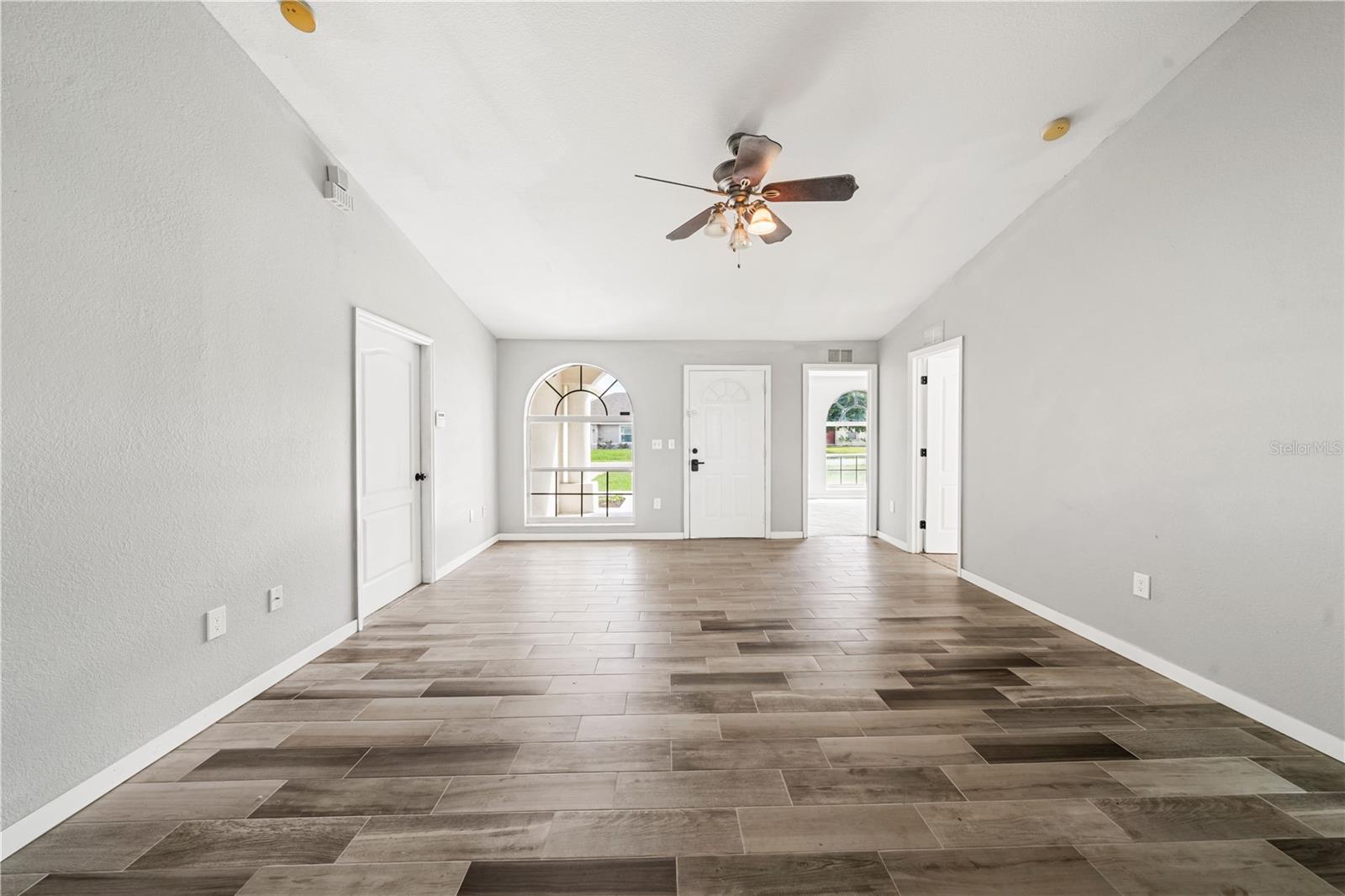 Image 10 of 27 For 1949 Manatee Court