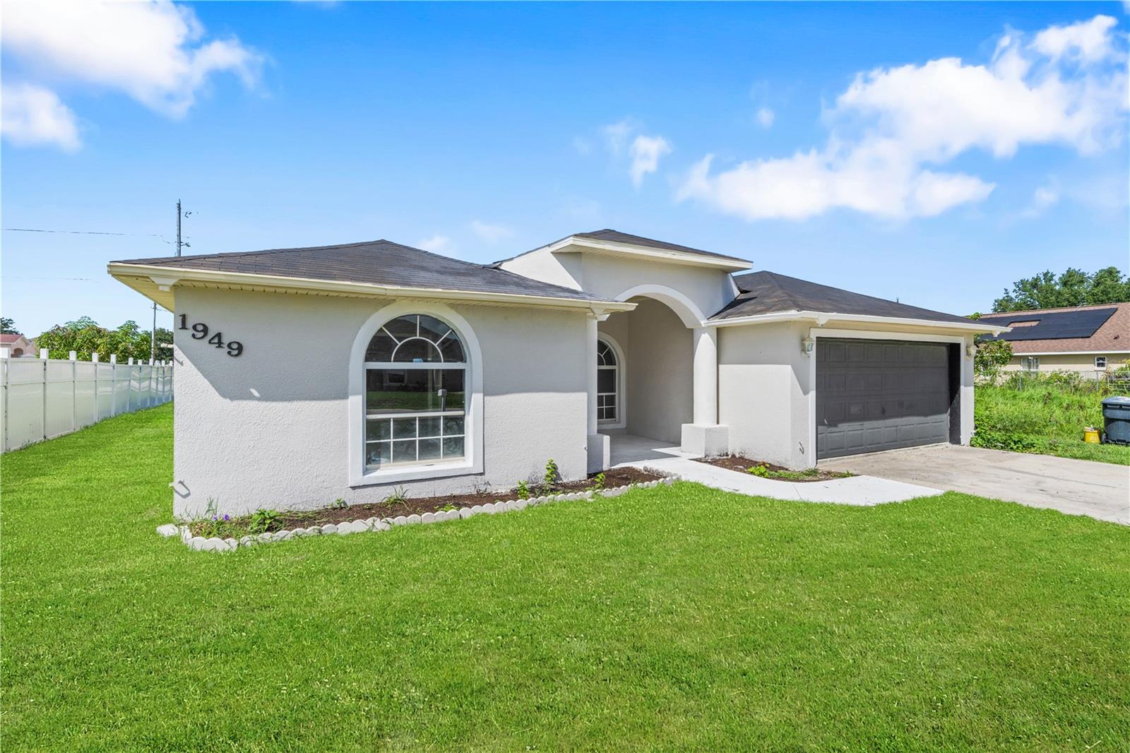 Image 24 of 27 For 1949 Manatee Court
