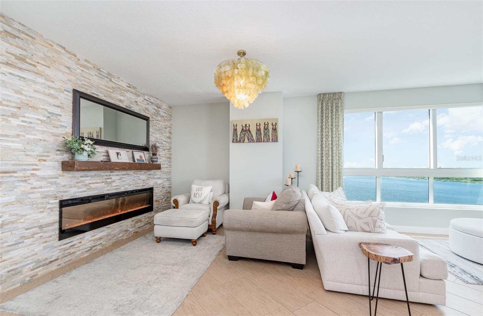 Image 6 of 30 For 231 Riverside Drive 1702