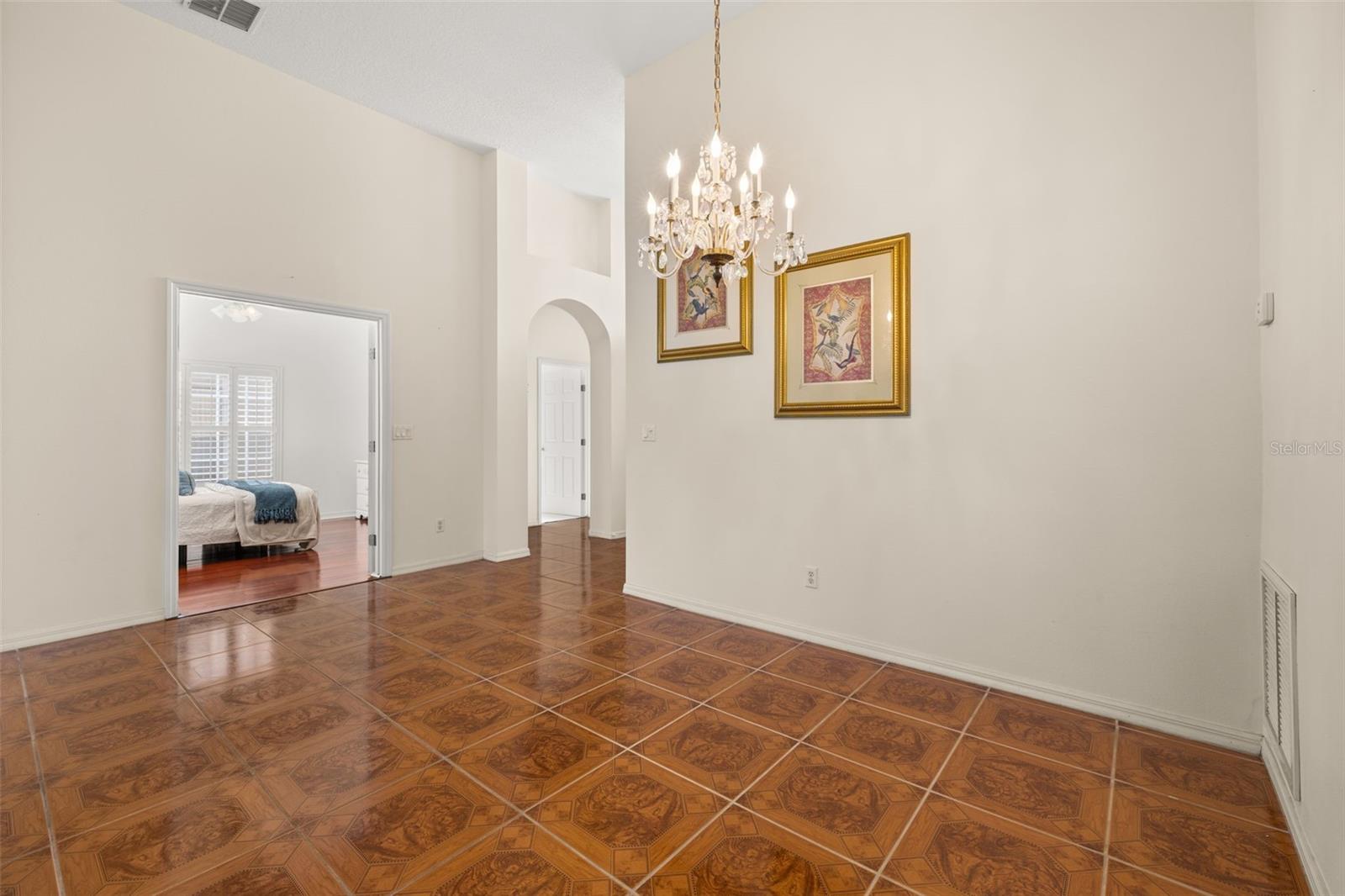 Image 32 of 65 For 322 High Vista Drive