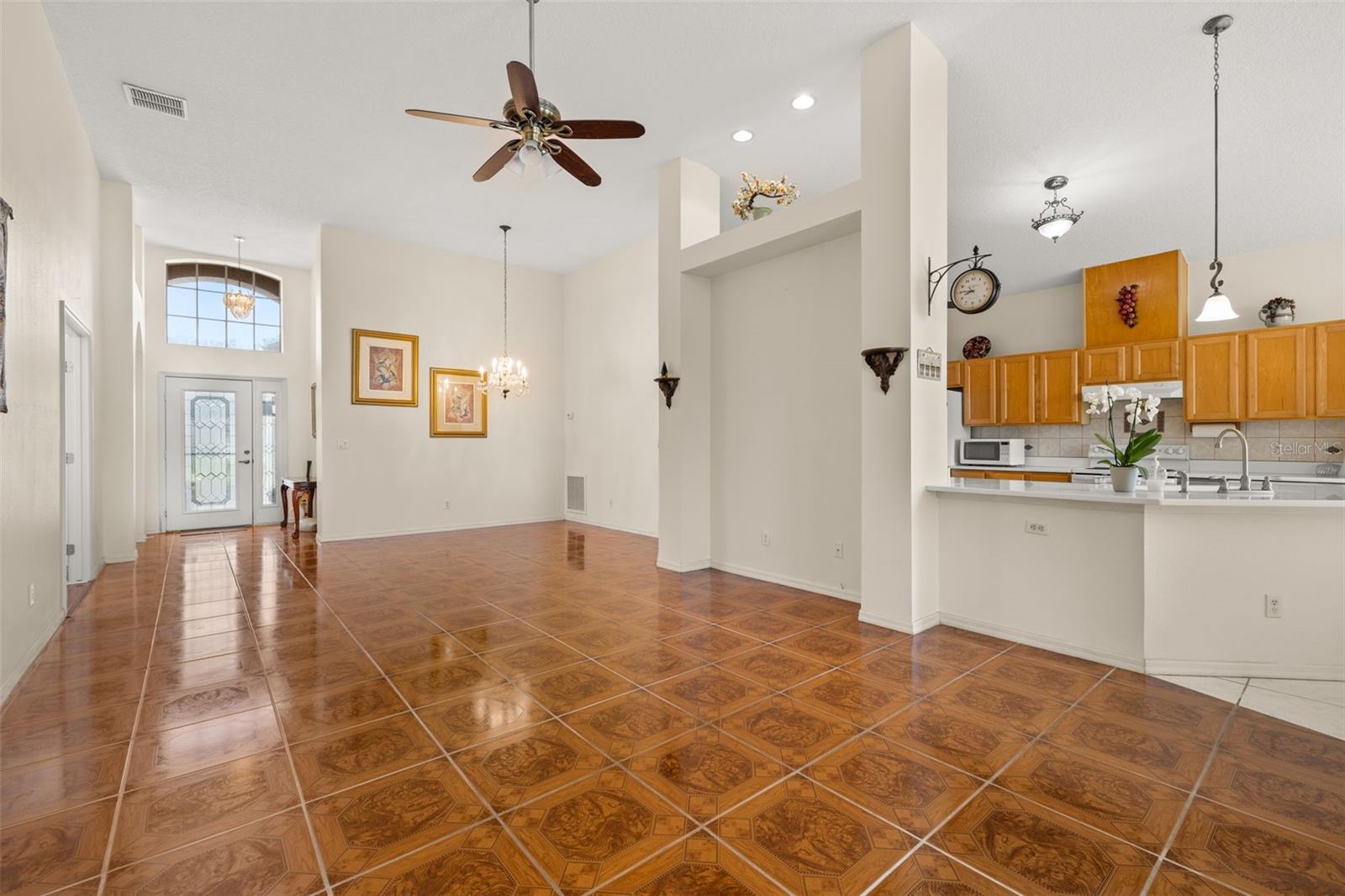 Image 36 of 65 For 322 High Vista Drive