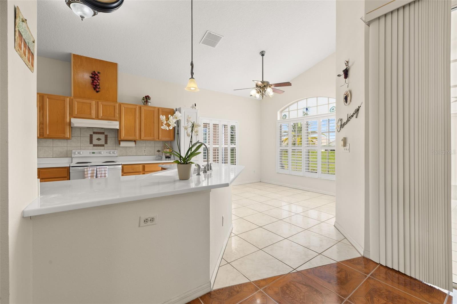 Image 37 of 65 For 322 High Vista Drive