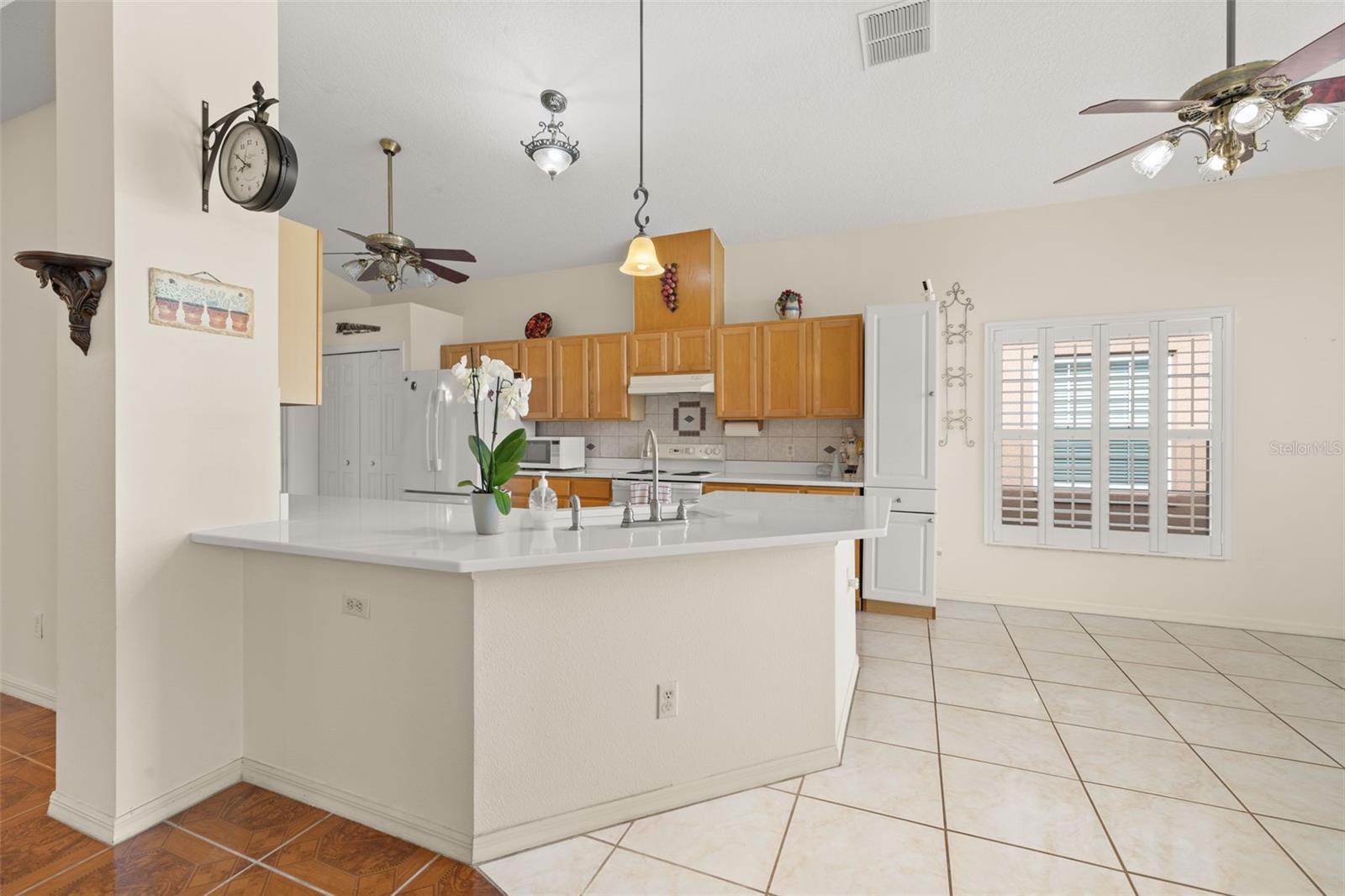 Image 39 of 65 For 322 High Vista Drive