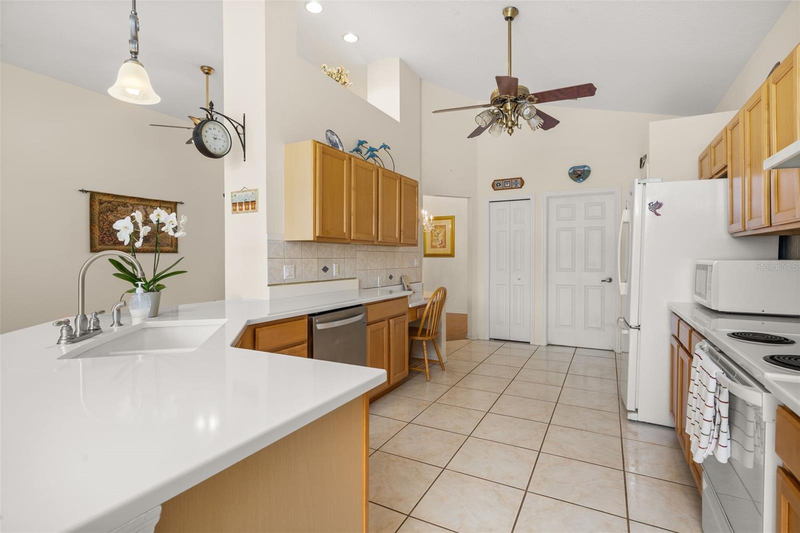 Image 41 of 65 For 322 High Vista Drive