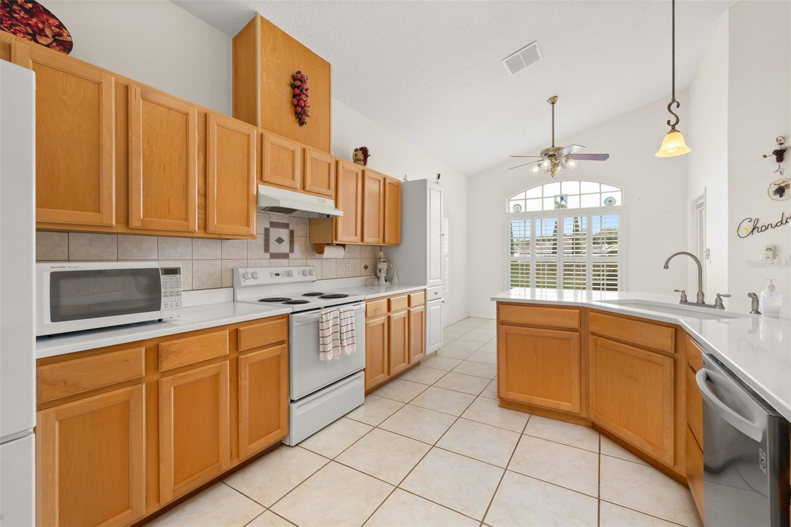 Image 42 of 65 For 322 High Vista Drive