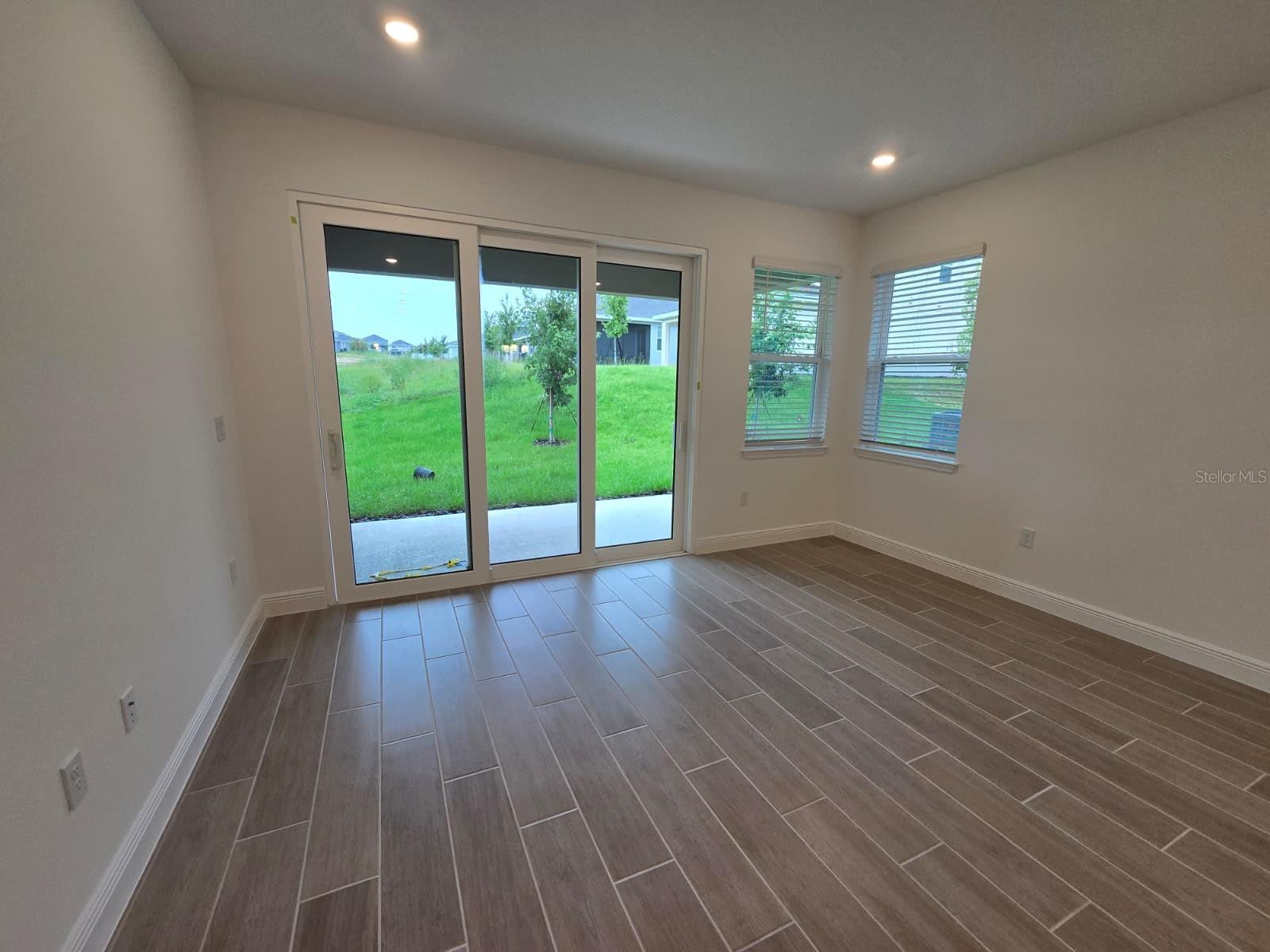 Image 14 of 35 For 2303 Juniper Berry Drive