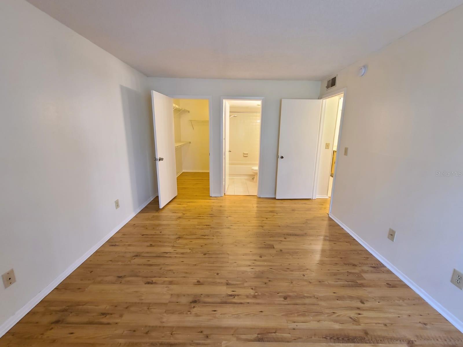 Image 7 of 22 For 4034 Dream Oak Place 104