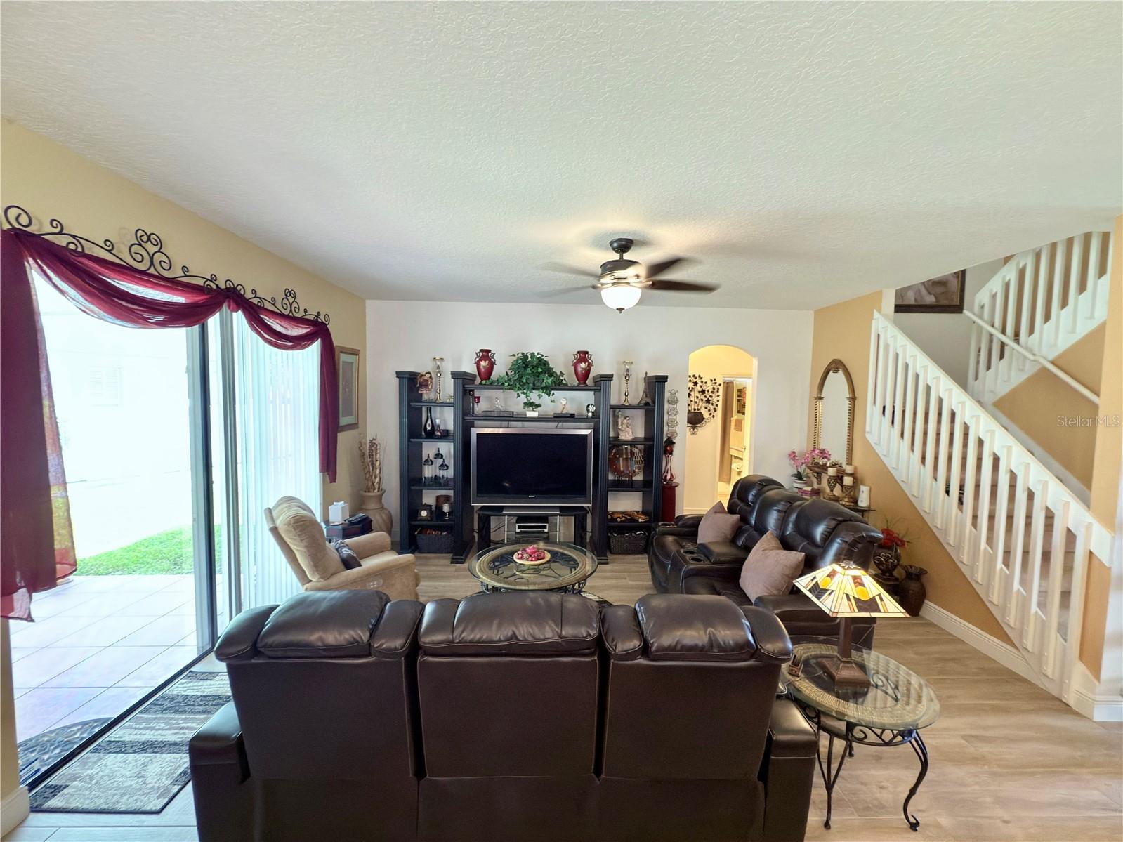 Image 9 of 35 For 1713 Oak Grove Chase Drive
