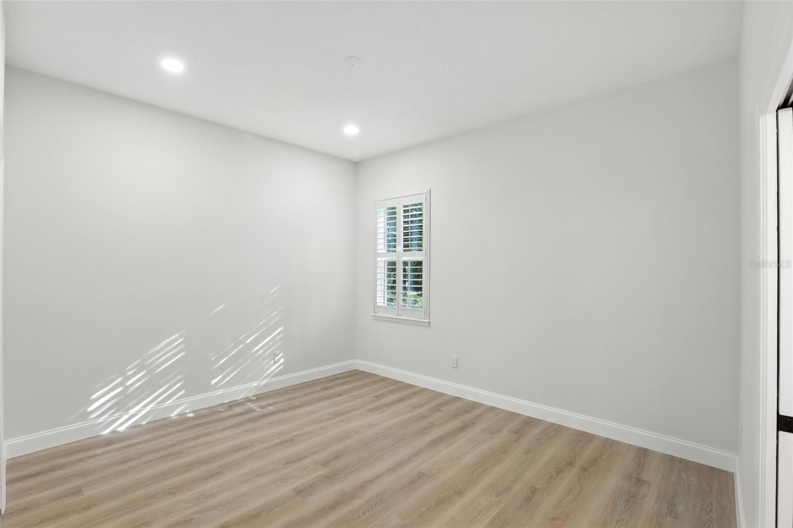 Image 19 of 44 For 1612 Kersley Circle