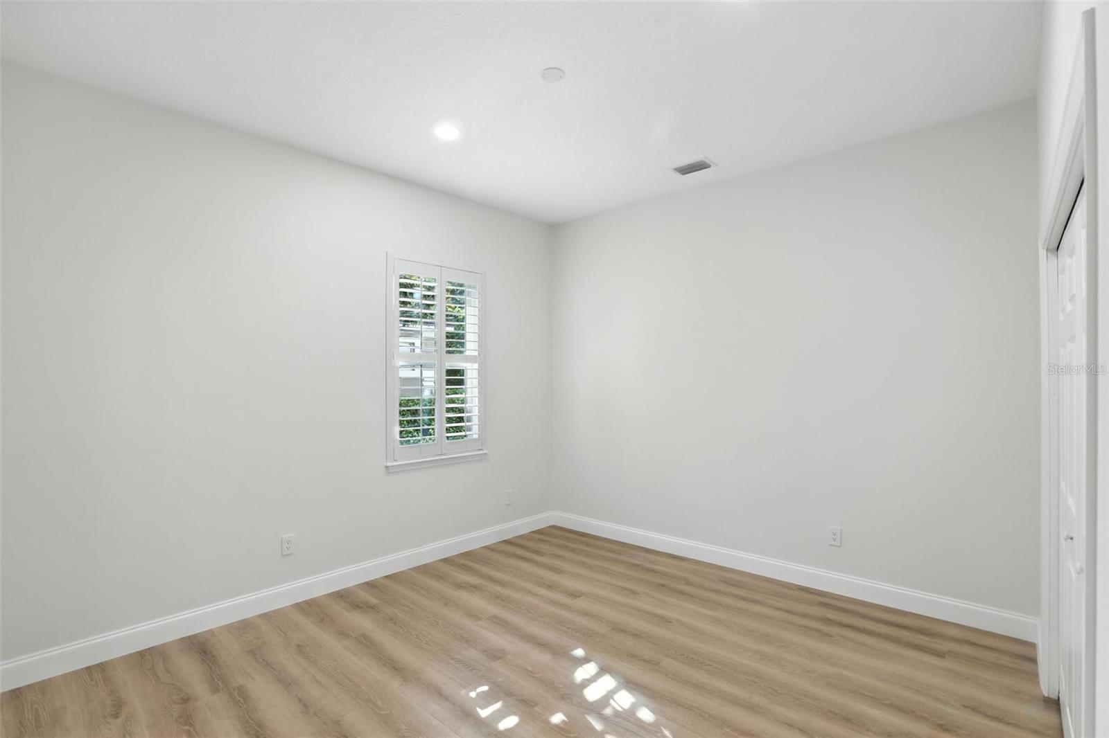 Image 20 of 44 For 1612 Kersley Circle