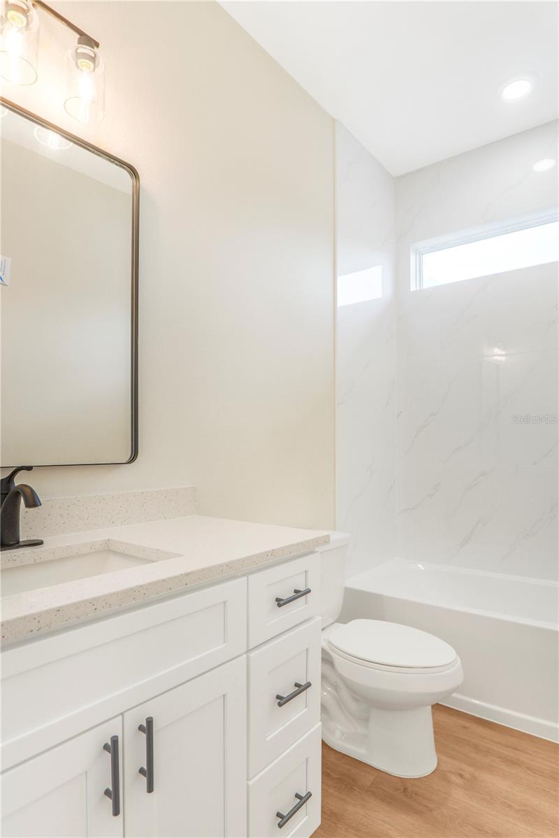 Listing photo id 22 for 330 Marion Oaks Ln Lane