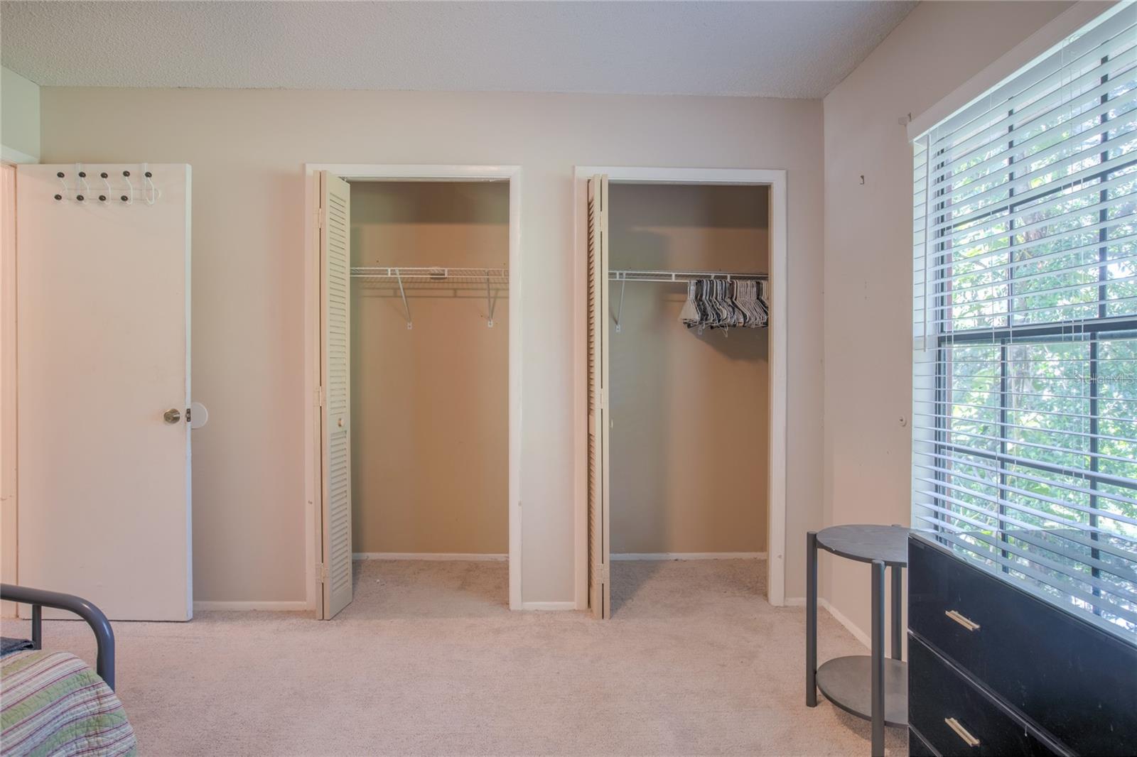 Image 17 of 19 For 9932 Timber Oaks Court 12