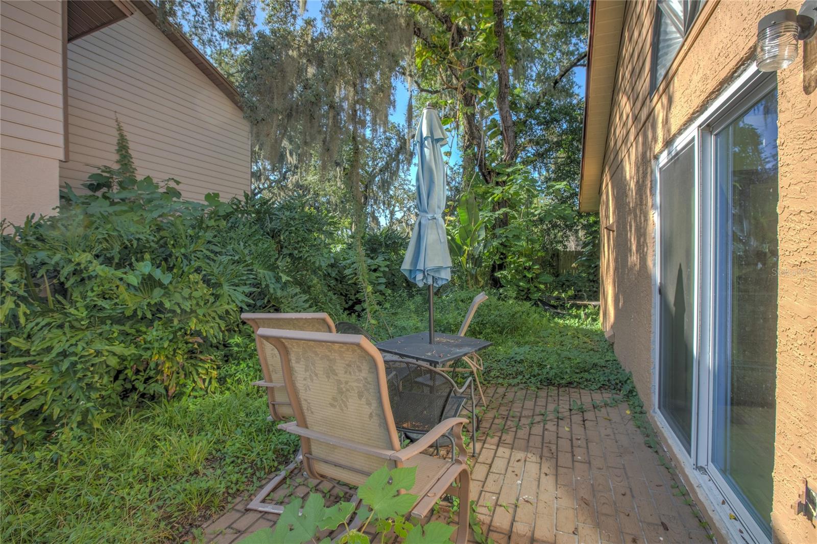 Image 4 of 19 For 9932 Timber Oaks Court 12