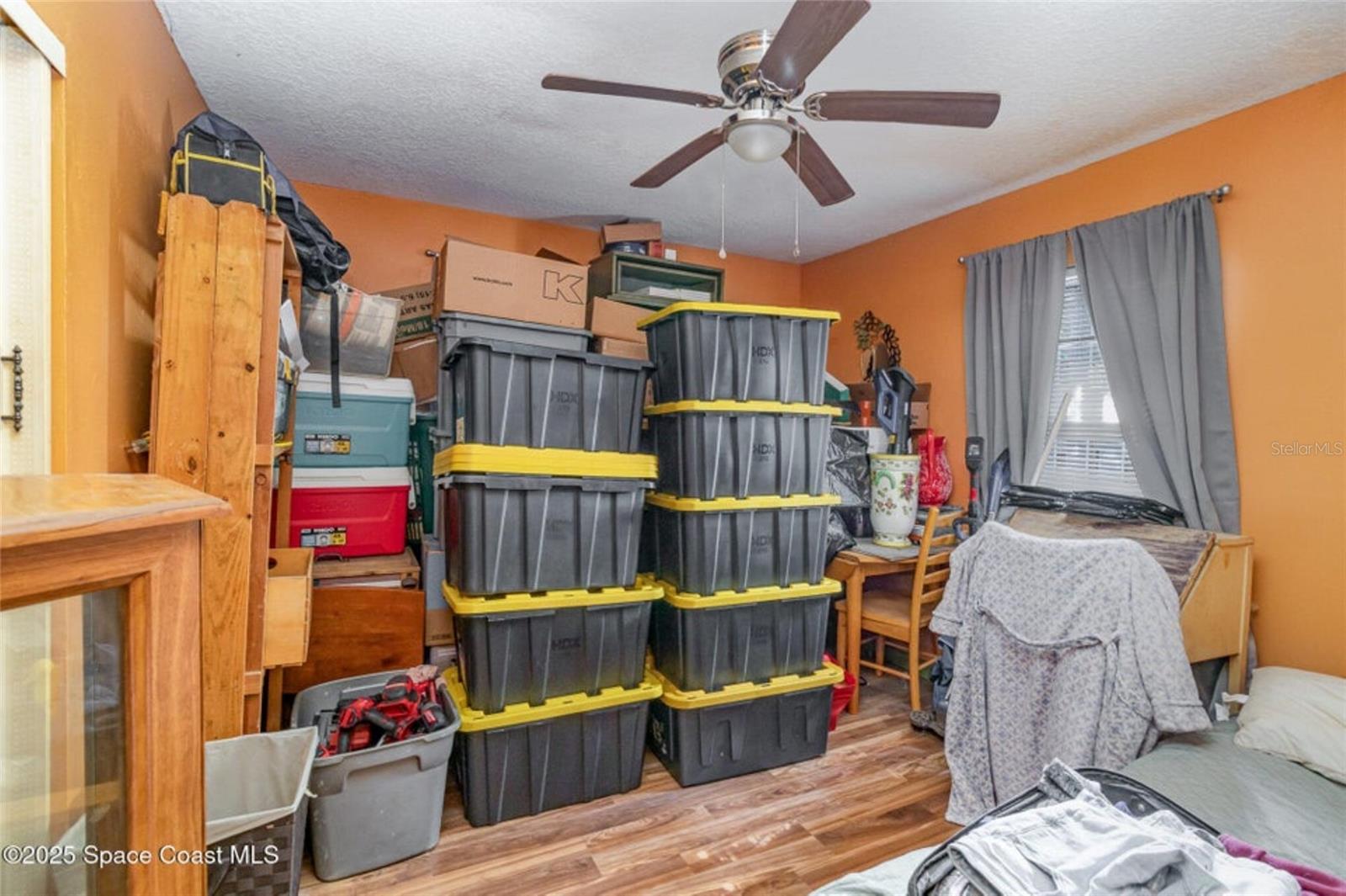 Image 11 of 15 For 2677 Marigold Avenue