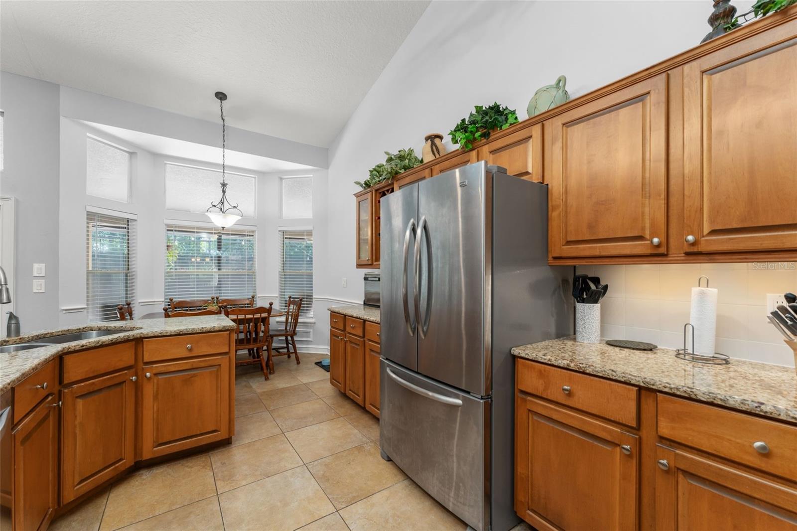 Image 20 of 51 For 942 Deerwood Loop