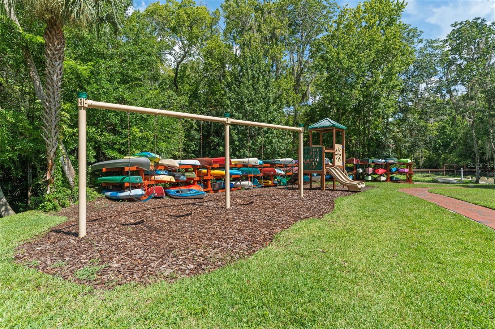 Image 47 of 51 For 942 Deerwood Loop