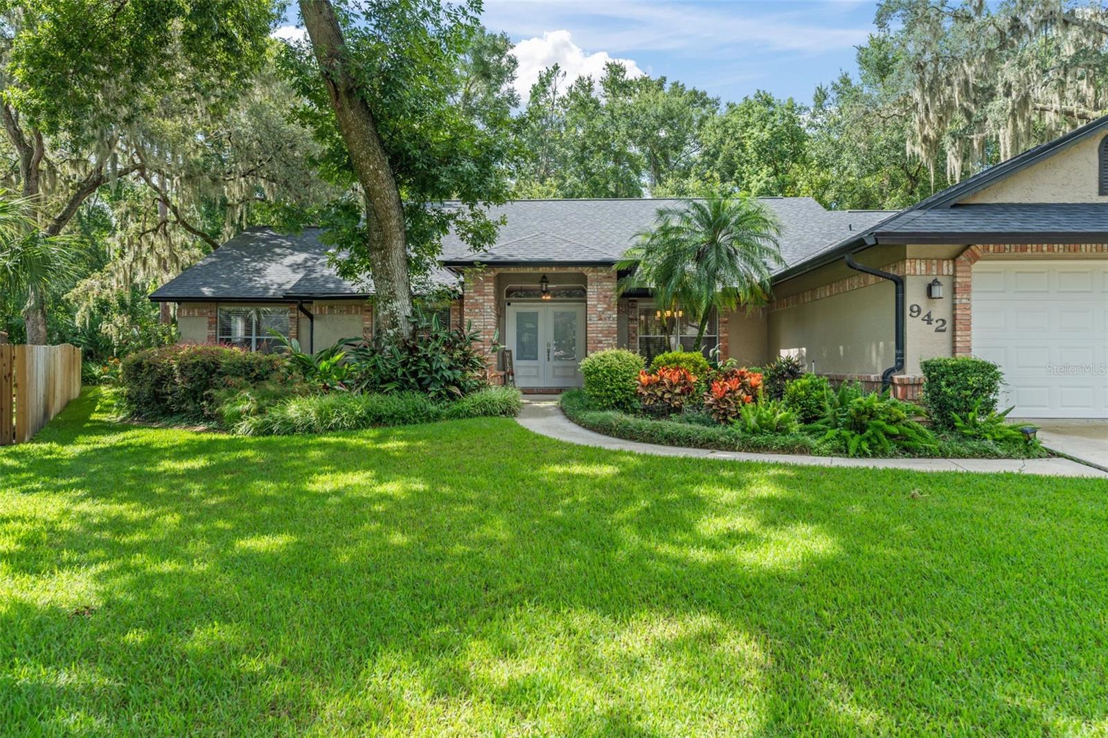 Image 50 of 51 For 942 Deerwood Loop