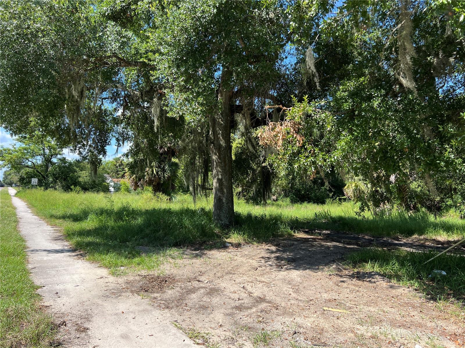 Image 5 of 7 For 104 Michael Gladden Boulevard