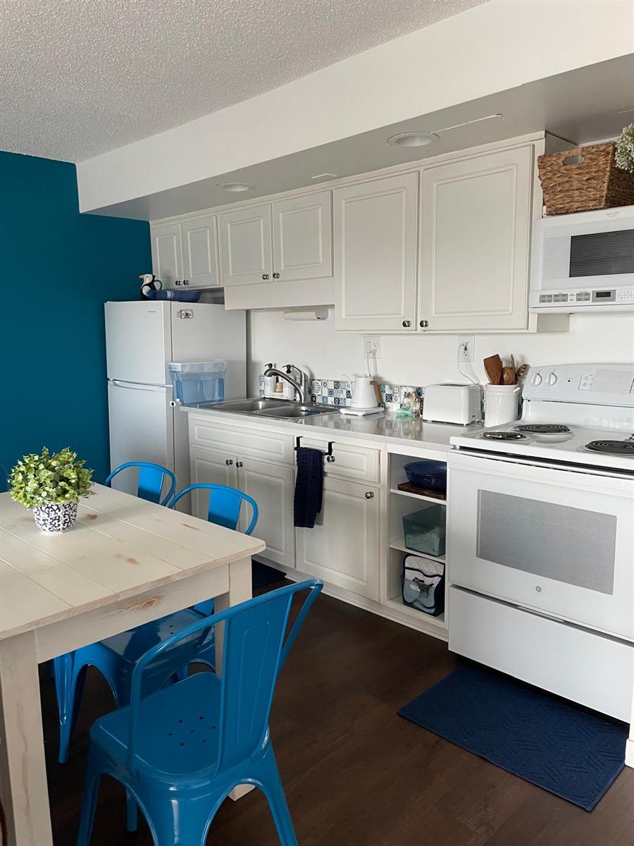 Image 10 of 19 For 3700 Atlantic Avenue 303