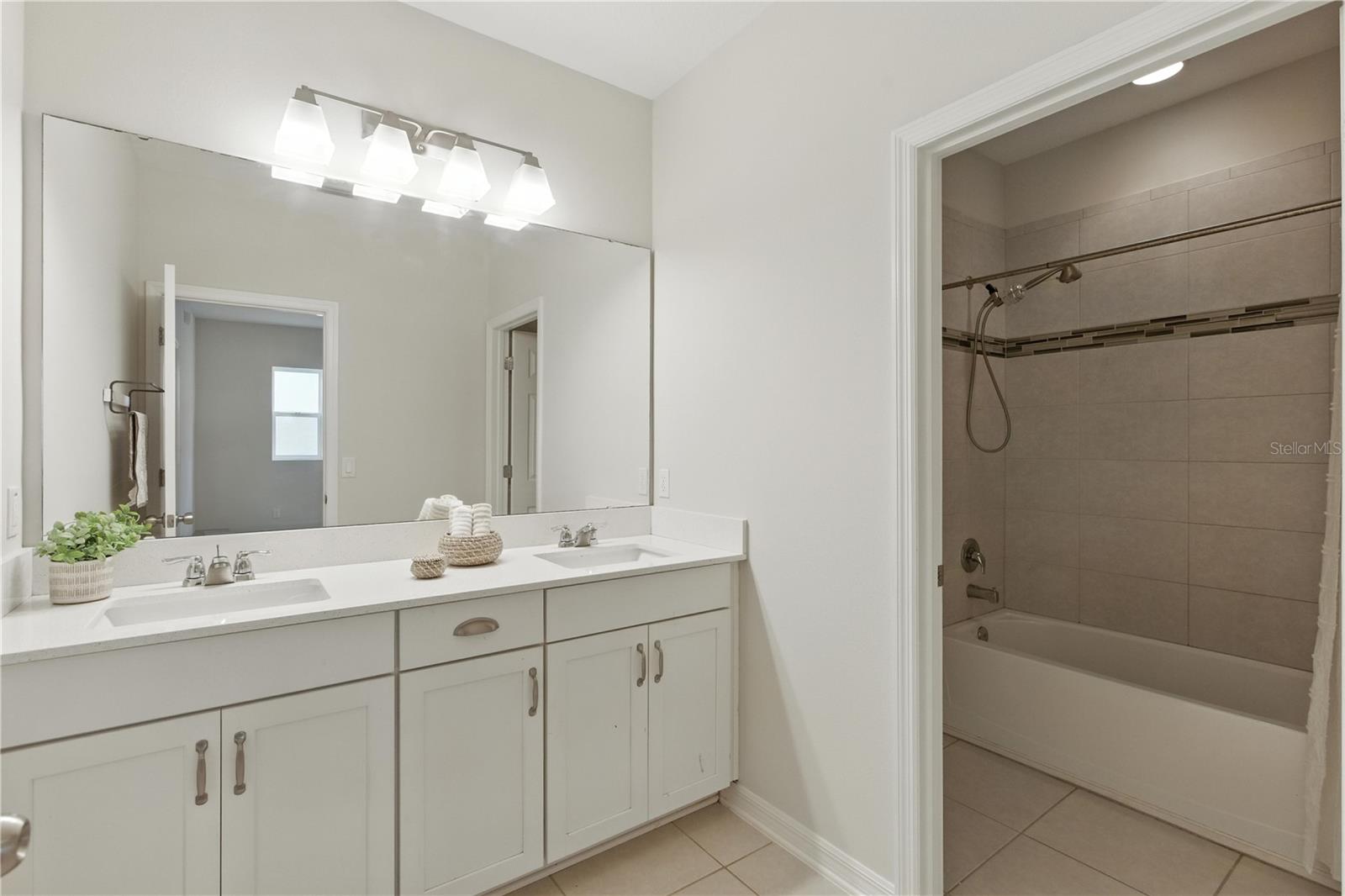 Image 23 of 68 For 14342 White Moss Way