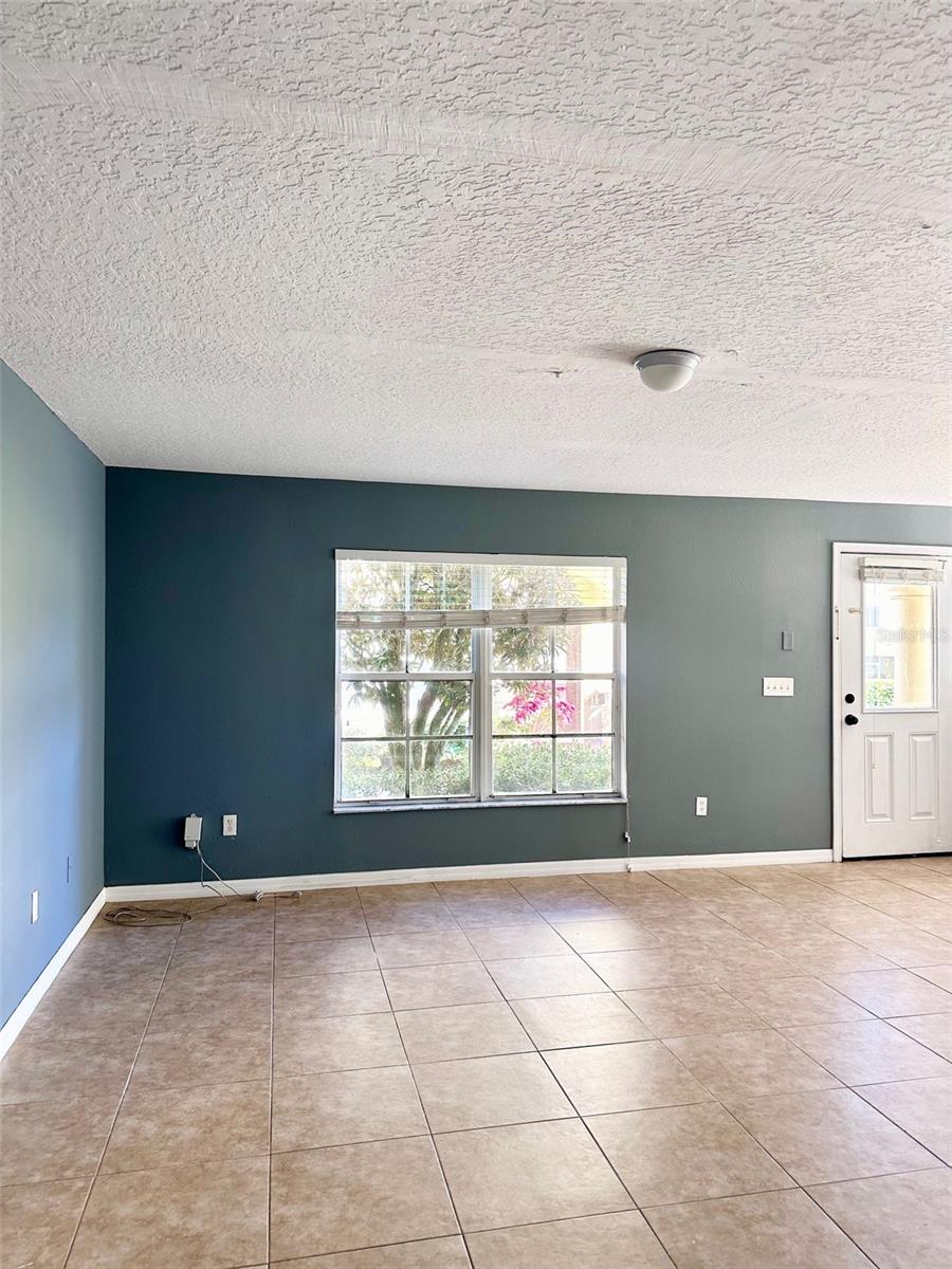 Image 11 of 17 For 5393 River Rock Road